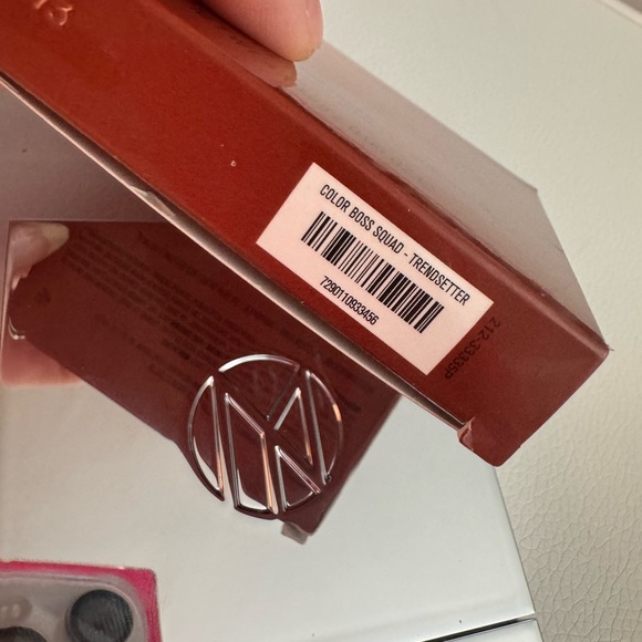 IL MAKIAGE boss squad Trendsetter eye palette - Picture 6 of 11